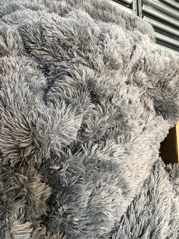 Photo 2 of Bedsure Faux Fur Throw Blanket Light Grey – Fuzzy, Fluffy, and Shaggy Faux Fur, Soft and Thick Sherpa, Throw Blankets for Couch, FULL/QUEEN SIZE
