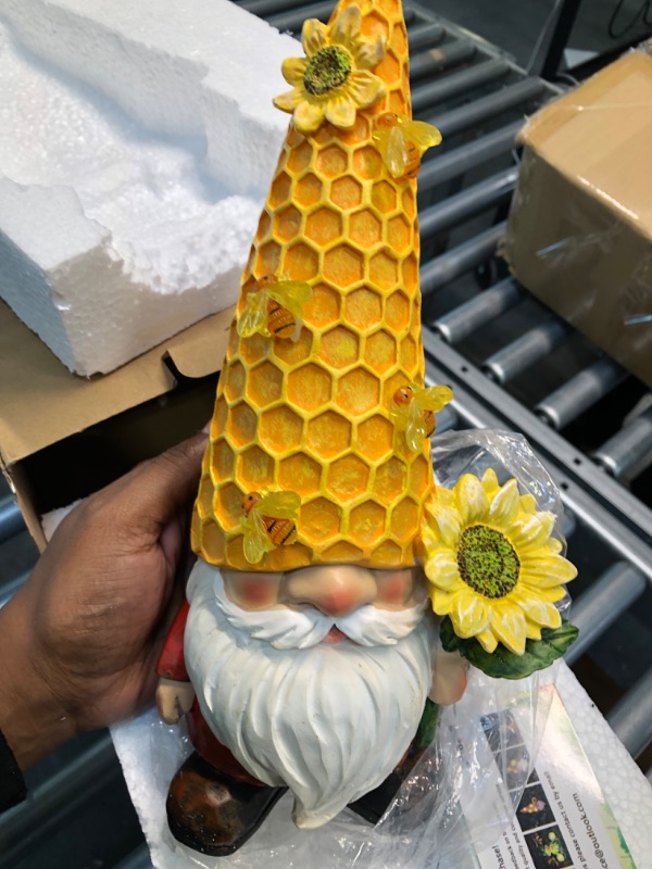Photo 2 of REYISO 12.3'' Solar Gnomes Garden Statues-Resin Summer Gnomes Figurine Sunflower Decor with Solar Bee Lights-Outdoor Garden Decor-Unique Housewarming Gifts Yard Art Sculptures for Patio Lawn Ornaments
