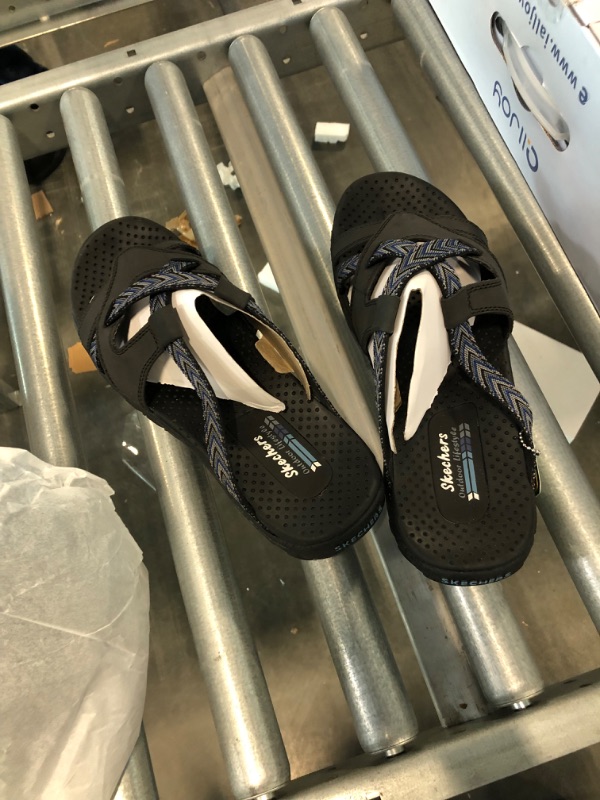 Photo 1 of Skechers Women's Strappy Slingback Reggae Slim-Staycation 10 Navy