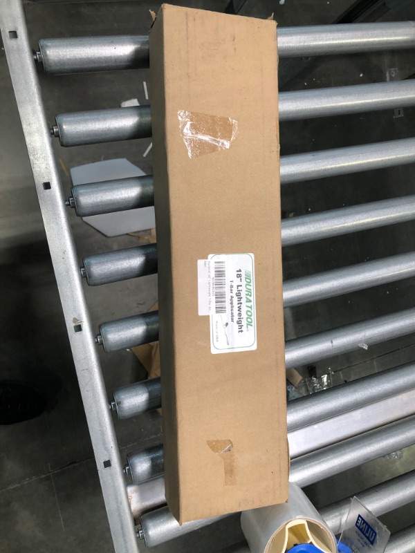 Photo 1 of Duratool 18" Lightweight T-Bar Applicator 