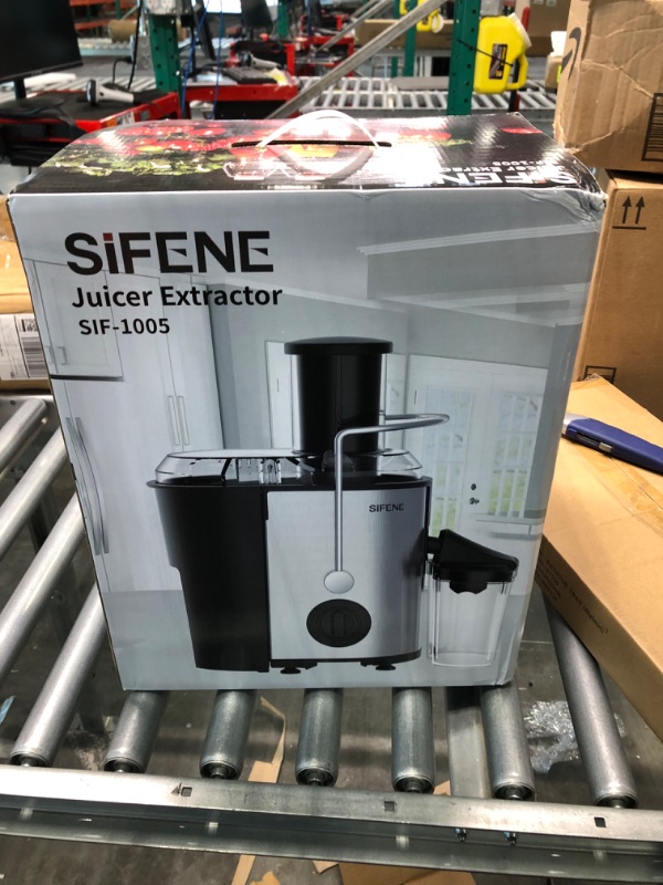 Photo 5 of SIFENE Juicer Machine, 800W Juicer with 3" Big Mouth for Whole Fruits and Veggies, Juice Extractor with 3 Speeds Settings, Easy to Clean
