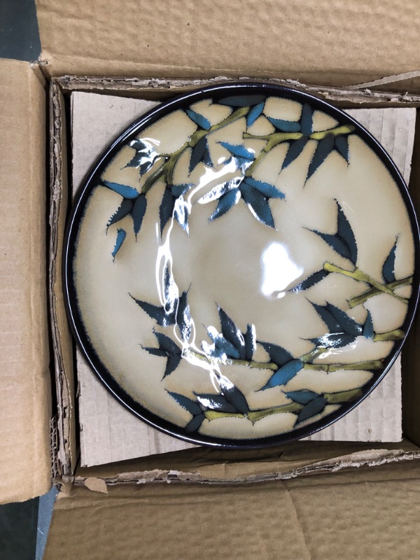 Photo 8 of BELMONT ROUND BLUE STALKS DINNERWARE SET
