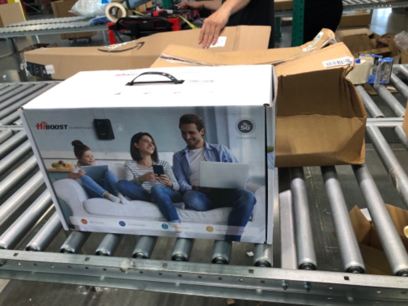Photo 1 of Hiboost Home MultiRoom - Cell Phone Signal Booster | Boosts 4G LTE & 5G up to 6,000 sq ft for All U.S. Carriers - Verizon, AT&T, T-Mobile & More | Touch Screen Monitor with 2 Antennas| FCC Approved 4K Mate Pro