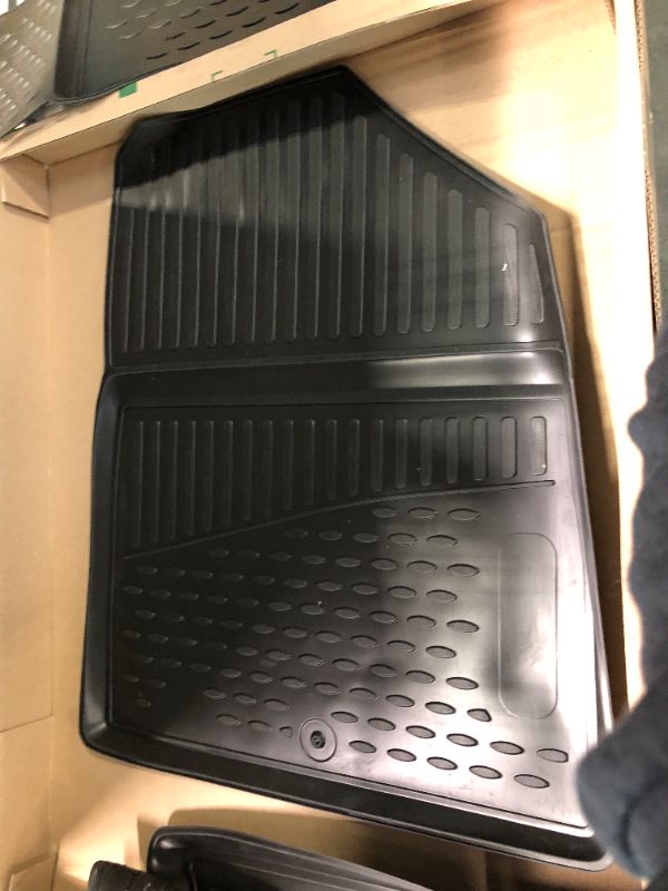 Photo 1 of car floor mats