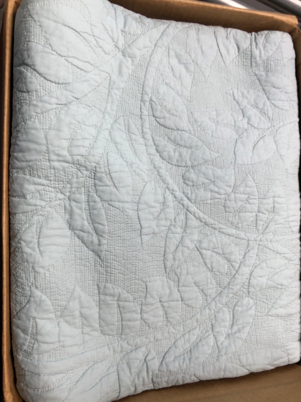 Photo 3 of MarCielo 3-Piece 100% Cotton Oversized Bedspread Set Coverlet Set Lightweight Quilt Set Embroidery Farmhouse Bedding Set (Aruba Blue, Queen (100"x106")) Queen (100"x106") Aruba Blue