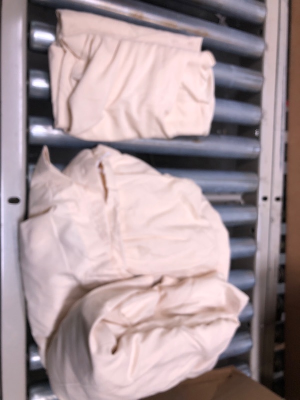 Photo 1 of bed sheets