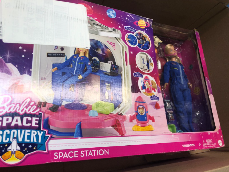Photo 3 of Barbie Astronaut Space Discovery Work Station Playset With Puppy