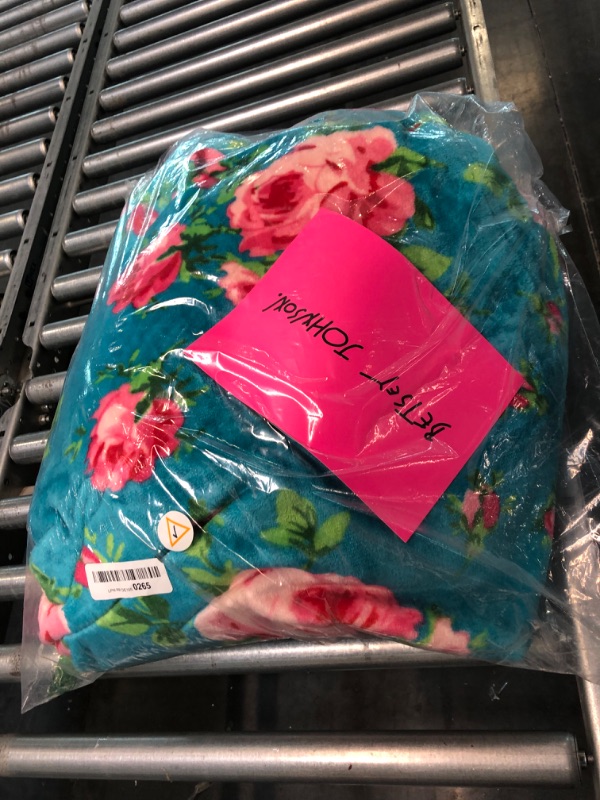 Photo 2 of Betsey Johnson | Fleece Collection | Blanket - Ultra Soft & Cozy Plush Fleece, Lightweight & Warm, Perfect for Bed or Couch, Queen, Bouquet Day Queen Bouquet Day