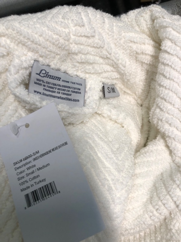 Photo 3 of Linum Home Textiles Unisex Herringbone Weave Bathrobe 100% Authentic Turkish Cotton Luxury Spa Hotel Collection, S/M, White Herringbone White Small-Medium