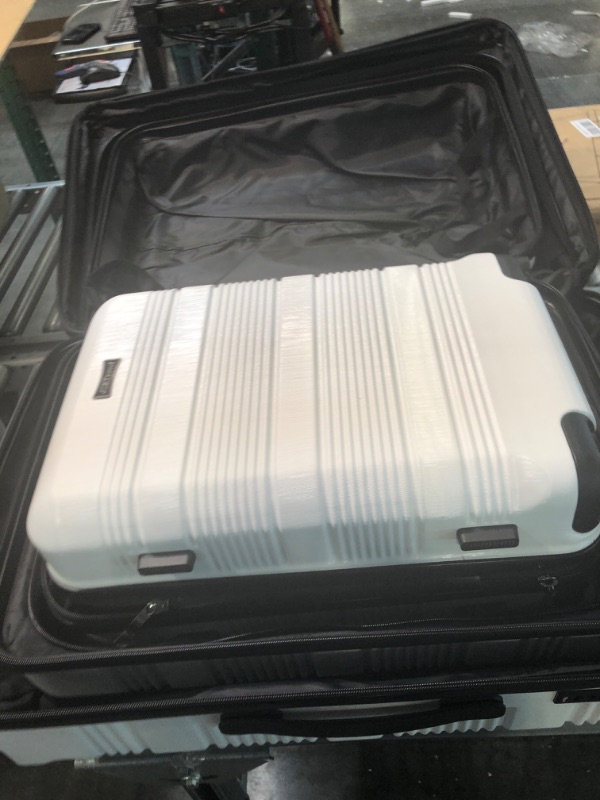 Photo 5 of GigabitBest Luggage Sets Clearance Spinner Wheels Suitcase 3 Piece Set PC+ABS with TSA Lock Carry on Hardshell Lightweight 20in 24in 28in, White White-NEW 20"&24"&28"