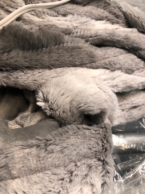 Photo 1 of 
Sunbeam Royal Luxe Dove Grey Heated Personal Throw / Blanket, Cozy-Warm, Adjustable Heat Settings