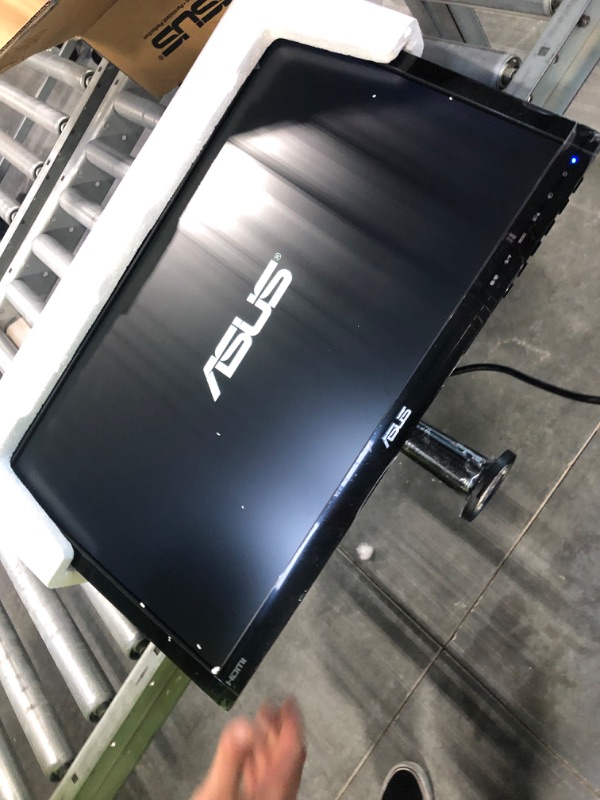 Photo 4 of Asus VS228H-P 21.5" Full HD 1920x1080 HDMI DVI VGA LCD Monitor with Back-lit LED, Black 21.5" FHD HDMI, D-Sub, DVI