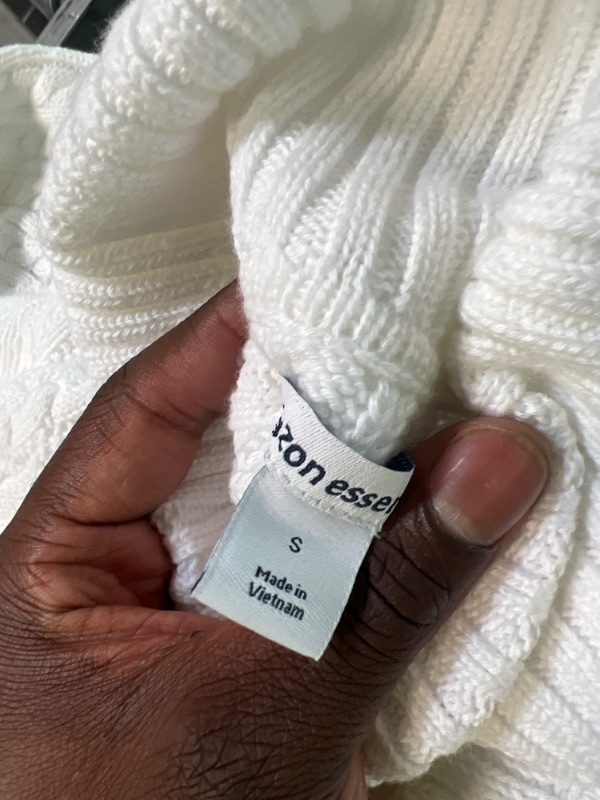 Photo 1 of Amazon Essentials Women's Fisherman Cable Turtleneck Sweater 
- SIZED SMALL