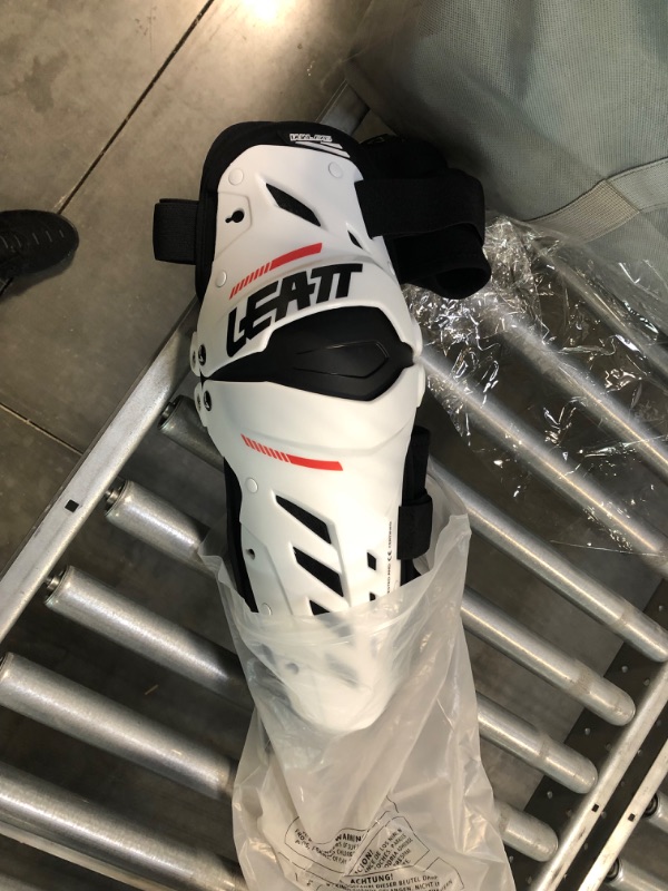 Photo 2 of Leatt Brace Adult Dual Axis Off-Road Motorcycle Pivoting Knee and Shin Hard Shell Impact Foam Guard, White, XXL