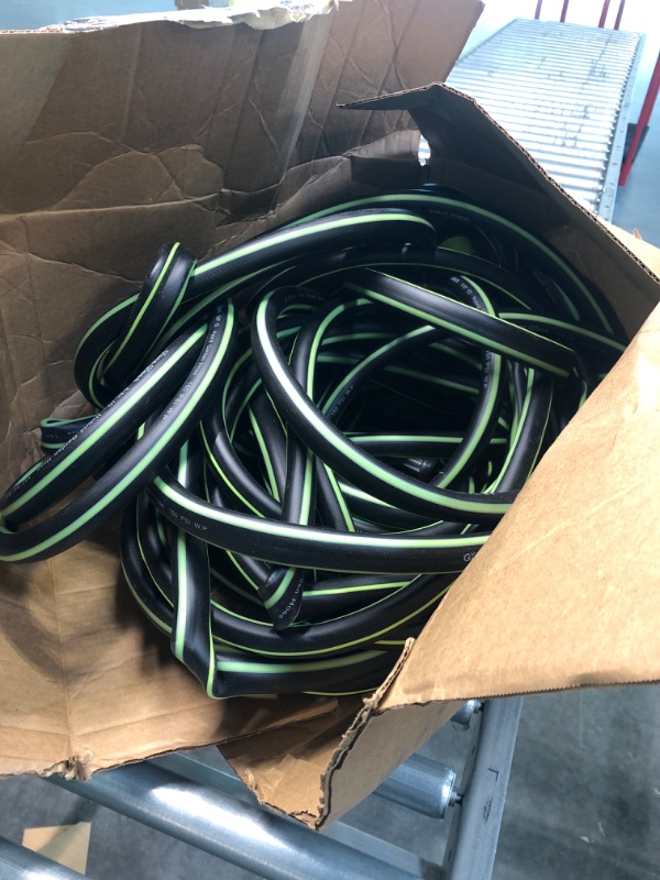 Photo 2 of Grace Green Garden Hose,Hybrid 5/8 in.×100FT Water Hose With Zinc Alloy Nozzle, Both End SwivelGrip, Heavy Duty, Light Weight, Flexible