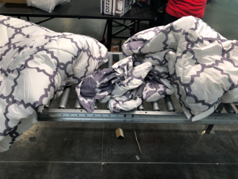 Photo 1 of 2 grey and white blankets twin size and pillow case 