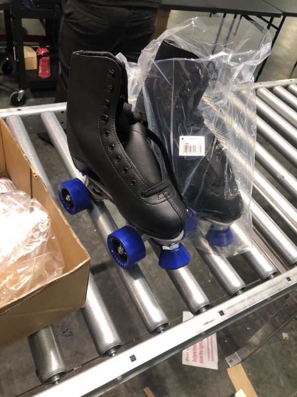 Photo 2 of CHICAGO SKATES Men's Classic Roller Skates - Premium Black Quad Rink Skates 6\