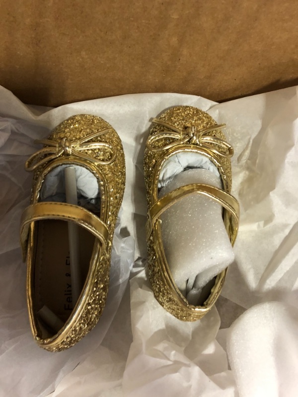 Photo 1 of girls sparkle size 7.5C shoes gold 