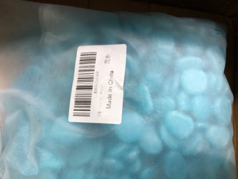 Photo 1 of Glow in The Dark Pebbles 500pcs Glow Stones Rocks Luminous Pebbles for Fish Tank Outdoor Decor Garden Lawn Yard Aquarium Walkway 500pcs Blue