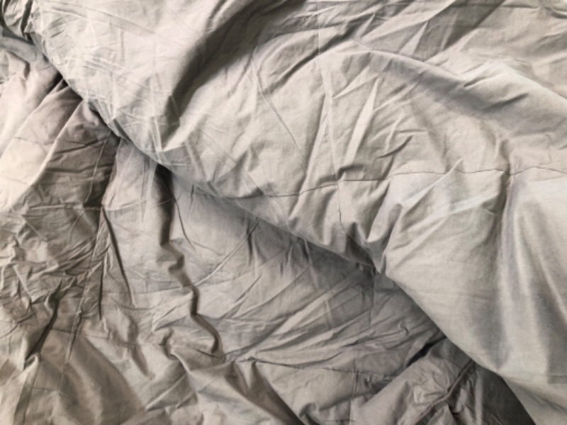 Photo 6 of Bedsure Duvet 106in x 90in comforter Dark Grey - All Season Quilted Down Alternative Comforter, Mashine Washable Bedding Comforter