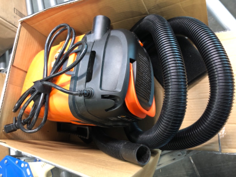 Photo 3 of Armor All Mate Wet/Dry Utility Vac (AA1550902), Orange