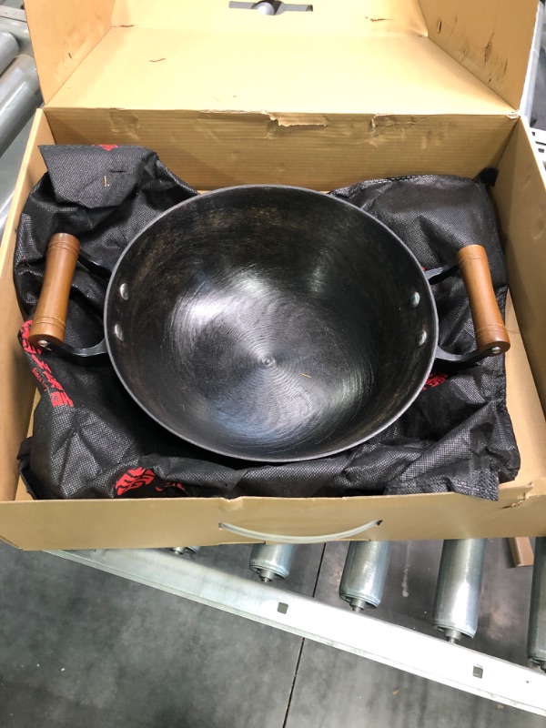 Photo 6 of Wangyuanji Cast Iron Multi Cooker Stock Pot For Frying,Cooking,Baking & Broiling on Induction,Electric,Gas,Premium Soup Pot with Dual Handle&Glass Lid