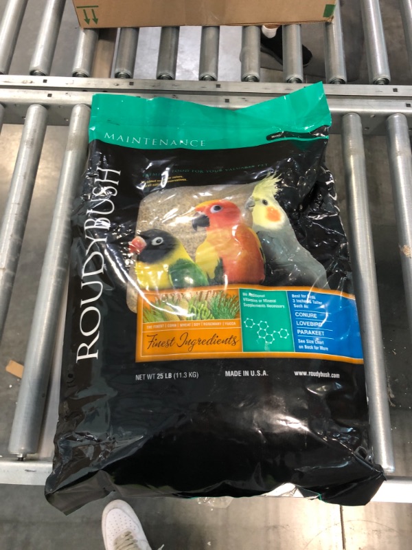 Photo 3 of RoudyBush Daily Maintenance Bird Food, Mini, 25-Pound (225MIDM)