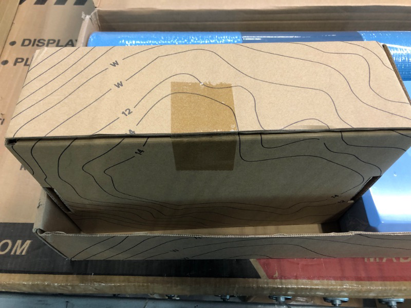 Photo 1 of Hydrow On The Mat Workout Kit - Includes Workout Mat, Yoga Blocks and Resistance Bands - Exercise Equipment for Yoga, Pilates, and Strength and Conditioning Workouts ---Factory sealed ---