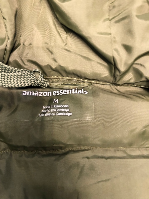 Photo 5 of Amazon Essentials Women's Lightweight Water-Resistant Hooded Puffer Coat (Available in Plus Size) Medium Olive