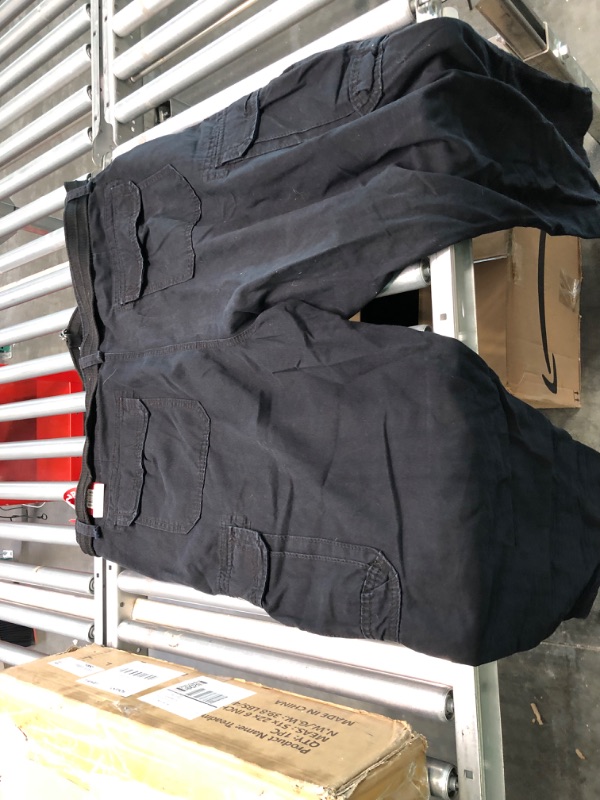 Photo 4 of Big & Tall Unionbay Survivor Cargo Pants (Black)