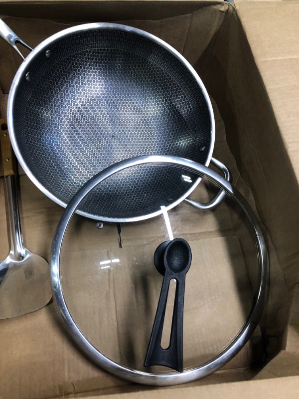 Photo 6 of 14-Inch Stainless Steel Wok Honeycomb Frying Pan With Glass Lid and Spatula 