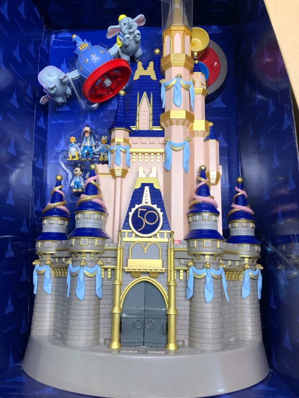 Photo 7 of 2021 Disney Parks 50th Anniversary Cinderella Castle Goofy Playset 23” Light Up