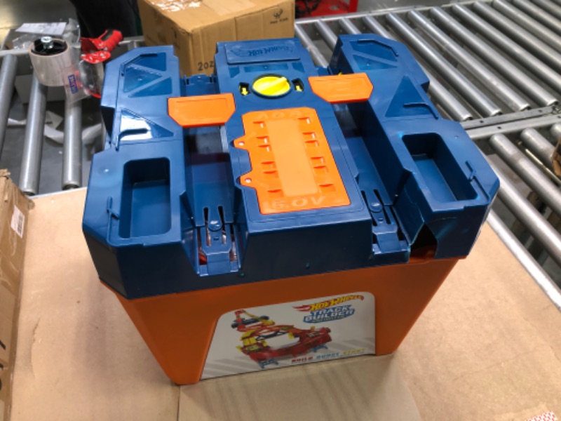Photo 1 of Hot Wheels GNJ01 Track Builder Unlimited Power Boost Box id Enhanced Play Set