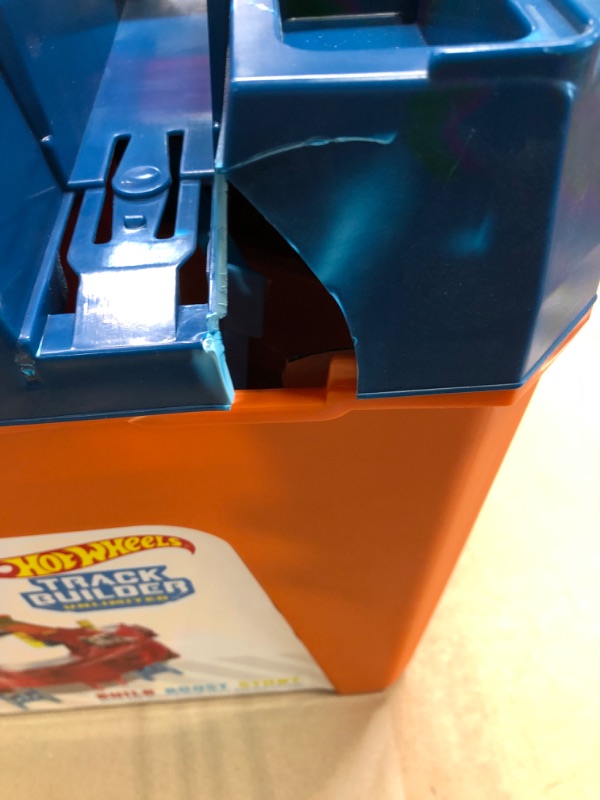 Photo 1 of Hot Wheels GNJ01 Track Builder Unlimited Power Boost Box id Enhanced Play Set