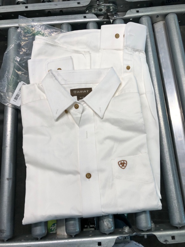 Photo 3 of ARIAT Solid Twill Classic Fit Shirt-Men's Long Sleeve Western Button-Down Medium White (STAIN ON COLLAR)