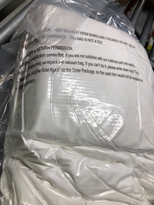 Photo 1 of CozyLux King Mattress Pad Deep Pocket Non Slip Cotton Mattress Topper Breathable and Soft Quilted Fitted Mattress Cover Up to 18" Thick Pillowtop 450GSM Bed Mattress Pad White White King (78x80 inches)