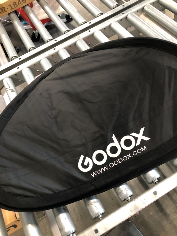 Photo 3 of Godox 24"x24"/60cmx60cm Portable Collapsible Softbox Kit for Camera Photography Studio Flash fit Bowens Elinchrom Mount