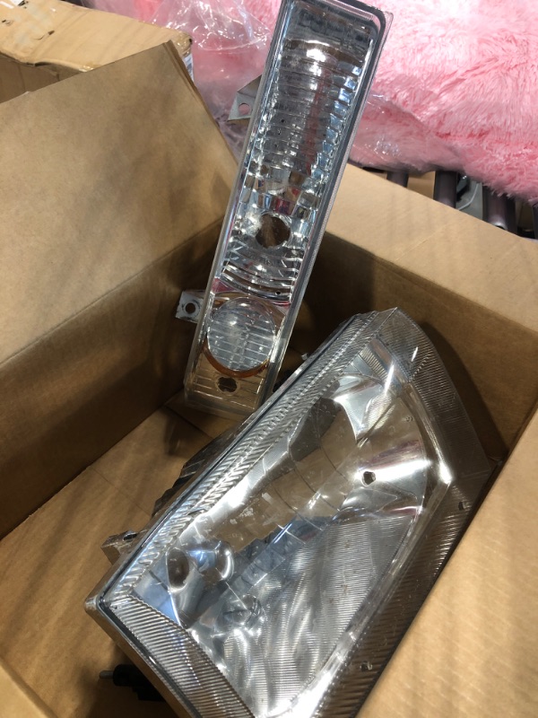 Photo 3 of AUTOSAVER88 Headlight Assembly Compatible with 1999-2004 Ford F250 F350 F450 F550 Super Duty Chrome Housing Clear Lens w/Signal Lamps Chrome+Clear Lens