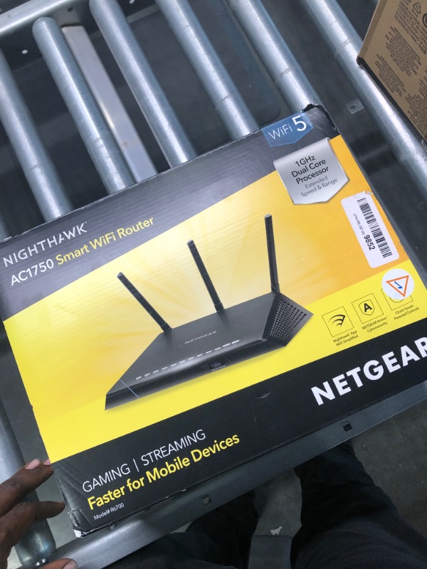 Photo 3 of NETGEAR Nighthawk Smart Wi-Fi Router, R6700 - AC1750 Wireless Speed Up to 1750 Mbps | Up to 1500 Sq Ft Coverage & 25 Devices | 4 x 1G Ethernet and 1 x 3.0 USB Ports | Armor Security AC WiFi