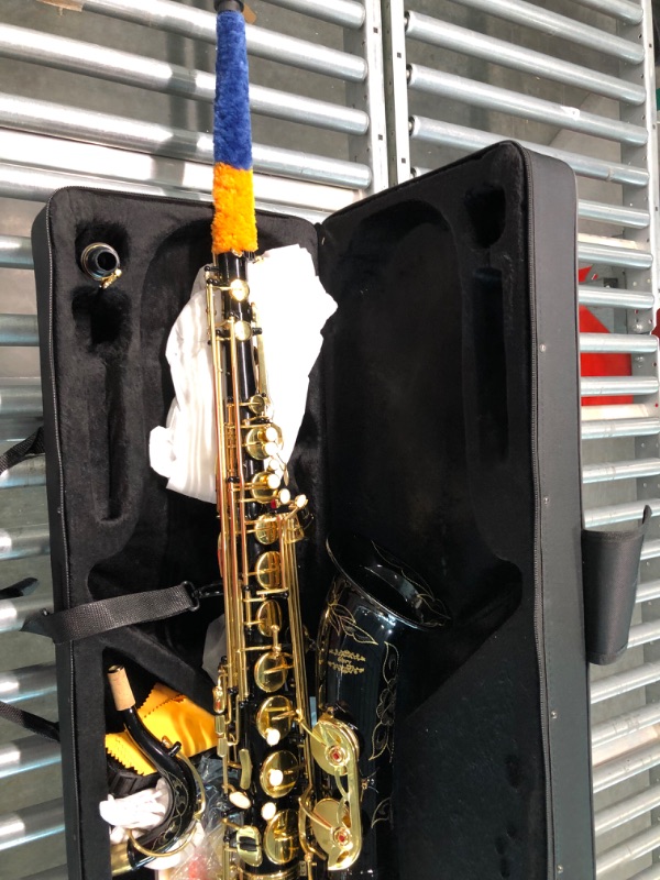 Photo 4 of Glory Black/Gold B Flat Tenor Saxophone with Case,10pc Reeds,Mouth Piece,Screw Driver,Nipper. A pair of gloves, Soft Cleaning Cloth.