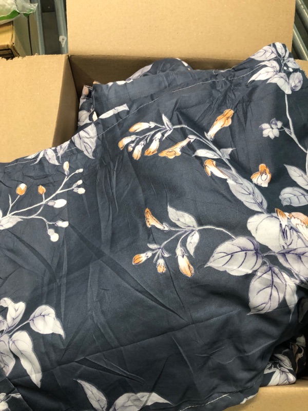 Photo 1 of blue and  with flowers queen set with 2 pillow cases 