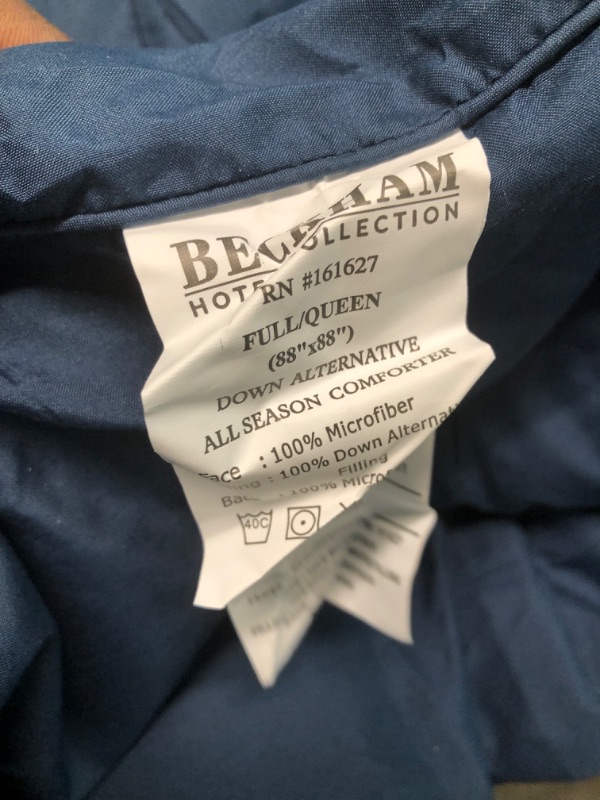 Photo 2 of Beckham Hotel Collection 1300 Series - All Season - Luxury Goose Down Alternative Comforter - Queen/Full - Navy Full/Queen Navy