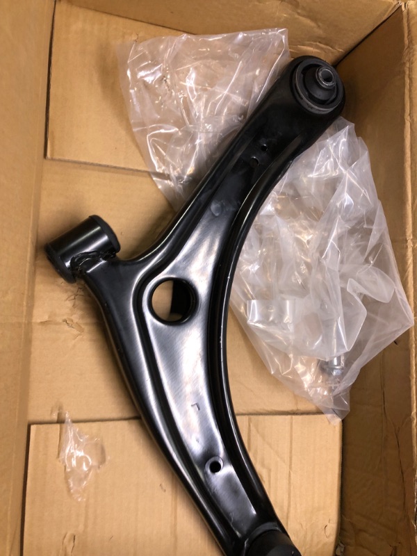 Photo 2 of Front Lower Control Arm and Ball Joint Assembly Compatible Mitsubishi RVR Outlander Sport Lancer Driver Passenger Side AUQDD 2PCS K620548 K620549 Left Right Professional Suspension