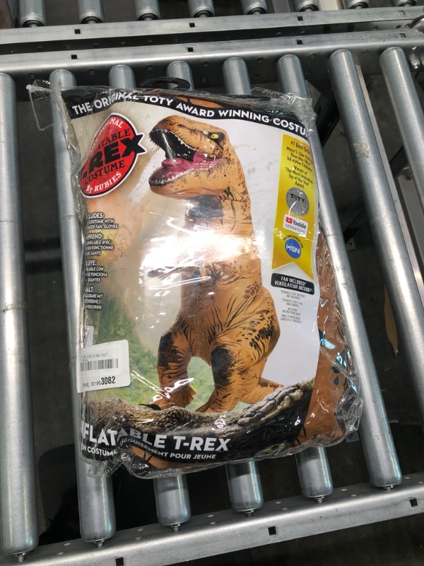 Photo 3 of Universal Studios BuySeasons Jurassic World 2 Inflatable T-Rex Teen Costume44 Medium