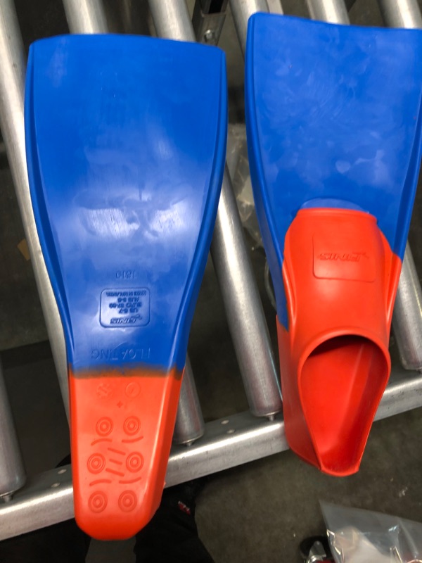 Photo 5 of FINIS Long Floating Fins for Swimming and Snorkeling – Check Size Chart for Correct Sizing M (US Male 5-7 / US Female 6-8) Red/Blue