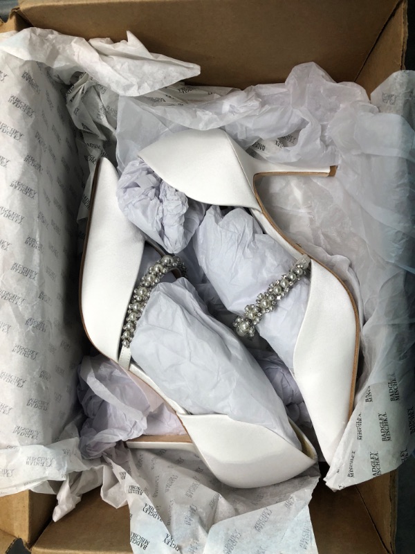 Photo 5 of Badgley Mischka Women's Nathalie Pump 8.5 White Satin