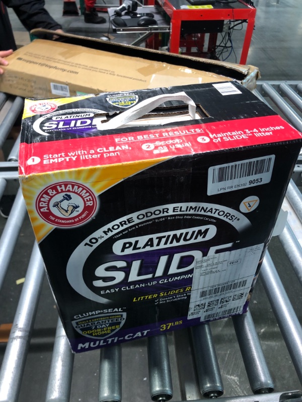 Photo 2 of ARM & HAMMER Slide Platinum Clumping Cat Litter, Multi-Cat, 37lb 37 lb