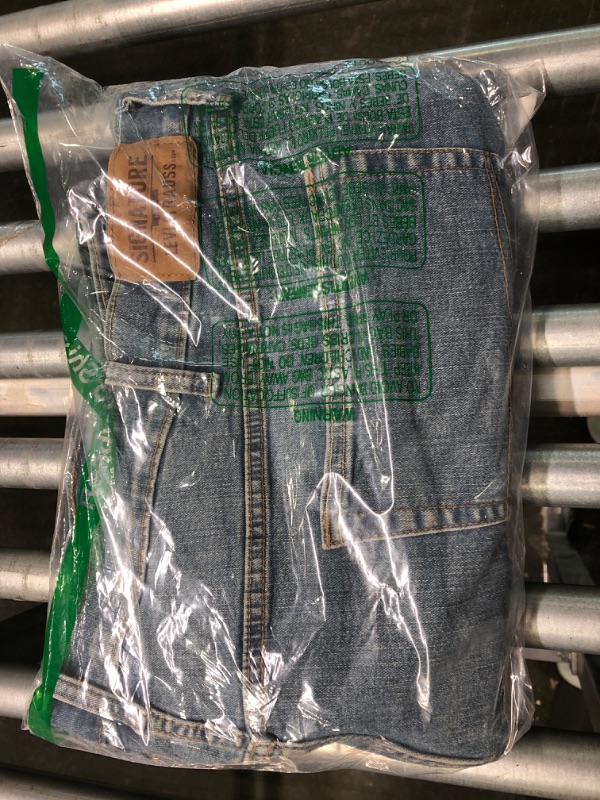 Photo 2 of Signature by Levi Strauss & Co. Gold Label Men's Relaxed Fit Flex Jeans (Available in Big & Tall) 50W x 32L Titan-waterless