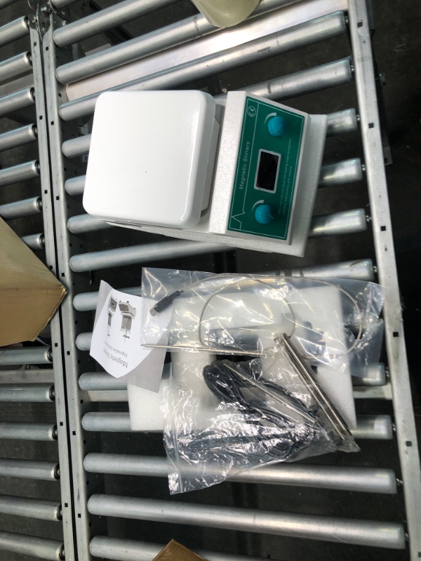 Photo 2 of Slendor Magnetic Stirrer 5000ml Hotplate Mixer 2000 RPM Hot Plate Max 300?/572? Lab Heating Plate Stirrers with LED Digital Display, Stir Bar, Temp Sensor and Support Stand