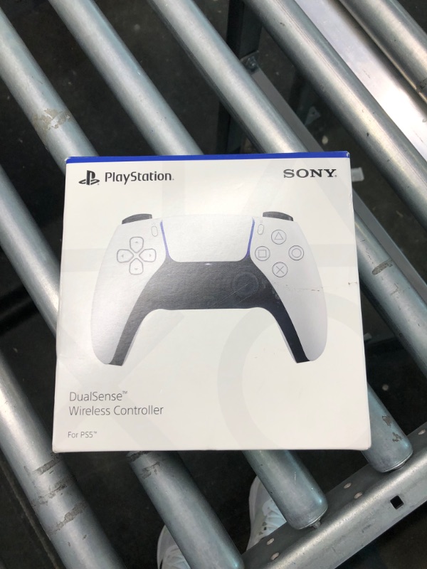 Photo 7 of Playstation DualSense Wireless Controller White